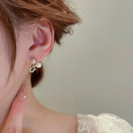 Pink Small Tealeaf Korean Earring