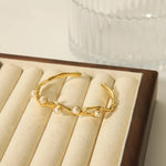 Gold Plated White Pearl Bracelet